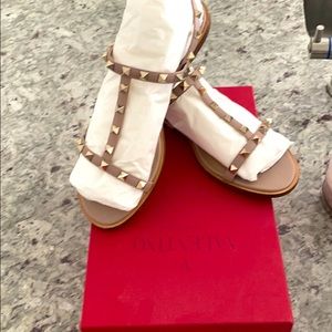 Valentino Nude Garavani Rockstud Leather Sandals